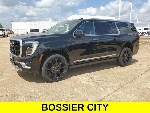 New 2026 GMC Yukon XL Denali w/ Denali Reserve Package image 3