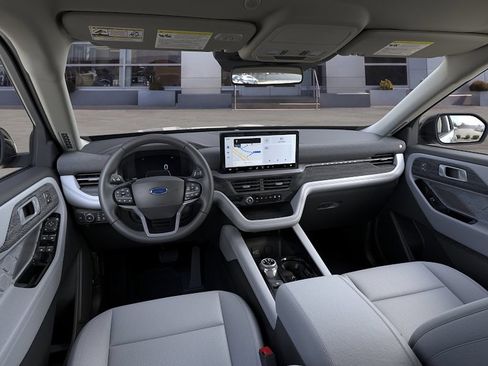 New 2026 Ford Explorer Platinum w/ LUX Leather Package AWD/4WD image 9