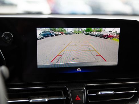 Used 2025 Chevrolet TrailBlazer LT AWD/4WD image 16
