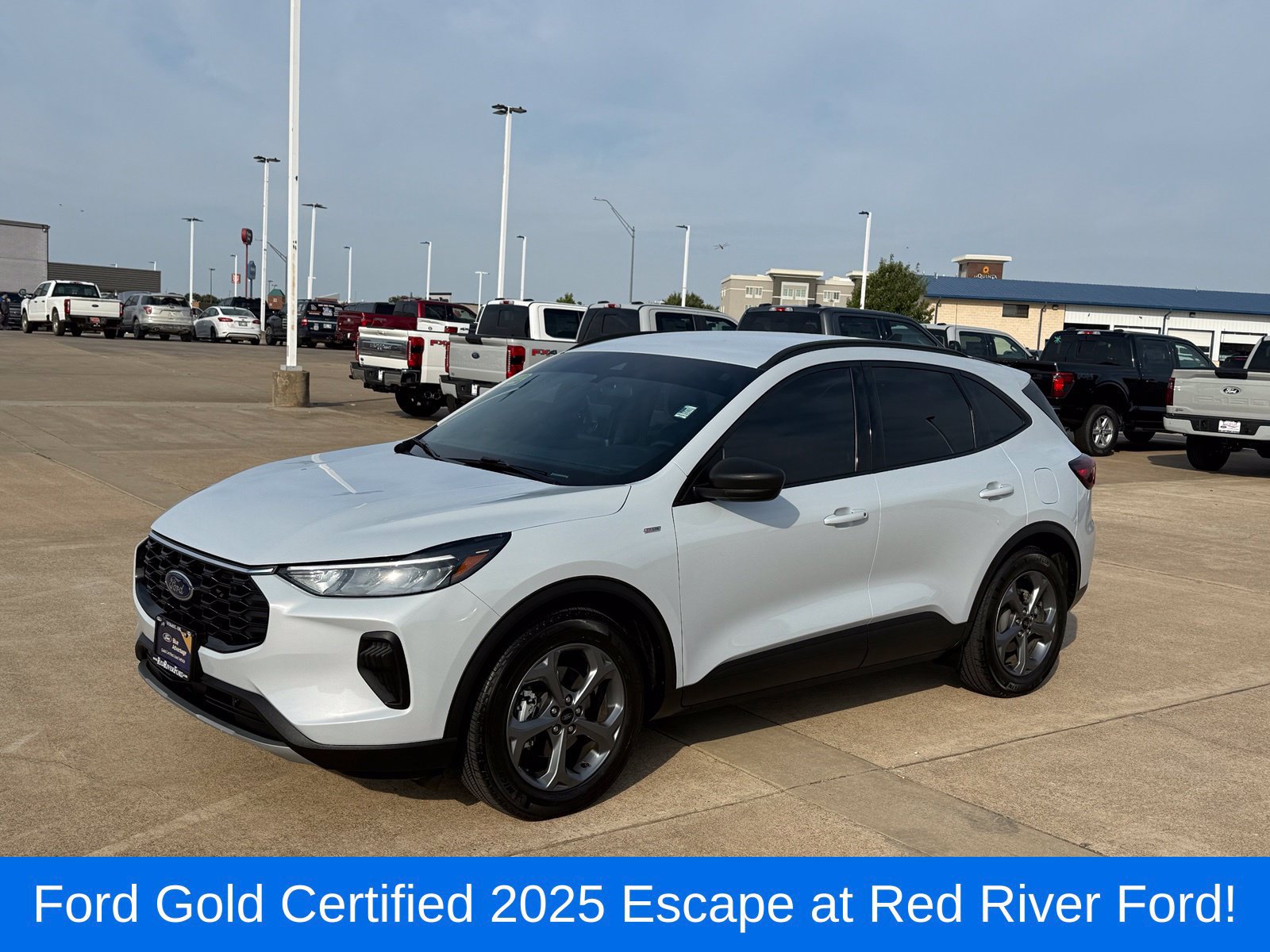 Certified 2025 Ford Escape ST-Line FWD image 1
