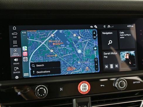 Certified 2026 Porsche Macan image 14