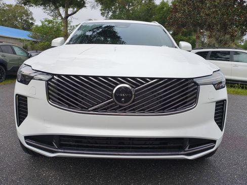 New 2026 Volvo XC90 B6 Plus w/ Protection Package Premier image 9