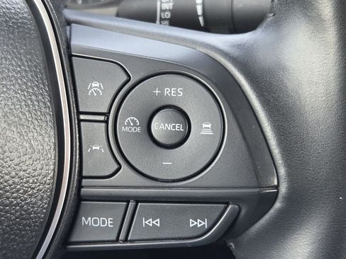 Used 2025 Toyota Corolla SE FWD image 23