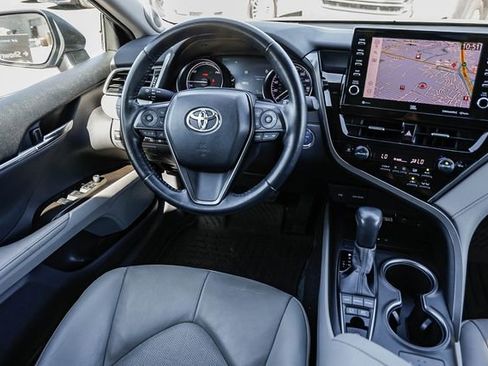 Used 2022 Toyota Camry XSE w/ Navigation Upgrade Package image 17