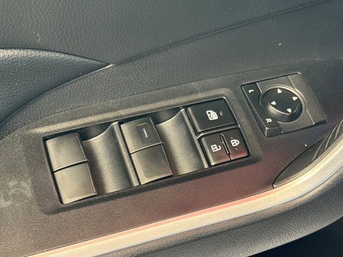 Certified 2020 Toyota RAV4 LE w/ Carpet Mat Package FWD image 15