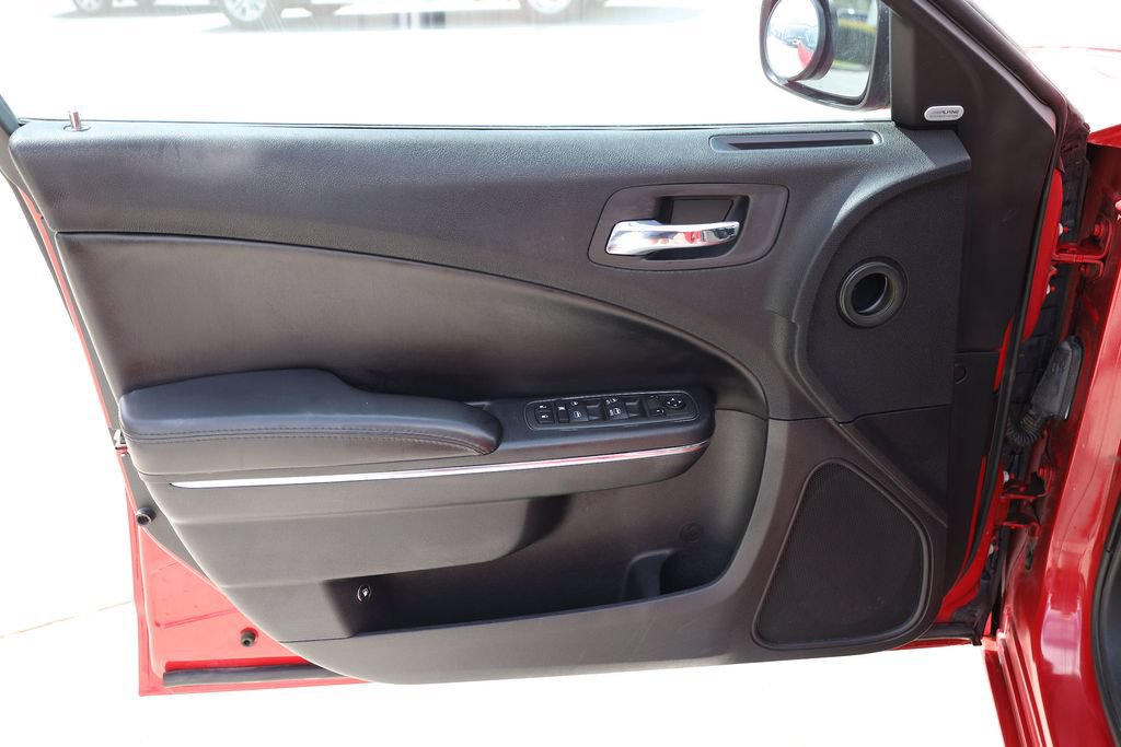 Used 2013 Dodge Charger SXT w/ Sport Appearance Group RWD image 10