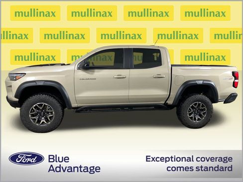 Used 2024 Chevrolet Colorado ZR2 w/ Safety Package image 10