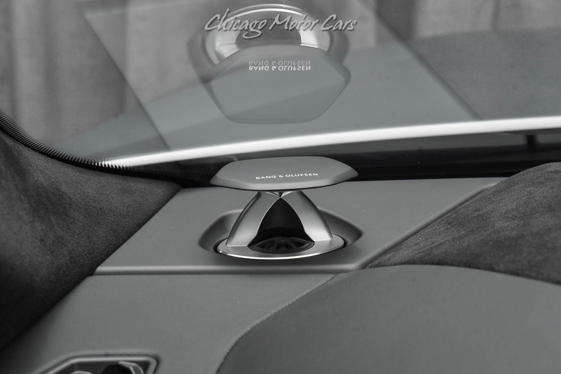 Used 2024 Lamborghini Urus S AWD/4WD image 10