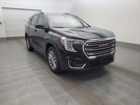Used 2024 GMC Terrain SLT AWD/4WD image 13
