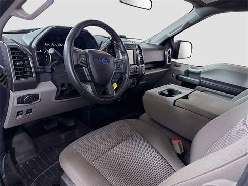 Used 2018 Ford F150 XLT w/ Equipment Group 302A Luxury image 3