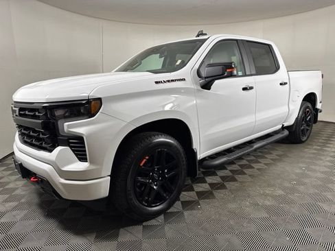Used 2025 Chevrolet Silverado 1500 RST w/ Redline Edition AWD/4WD image 8