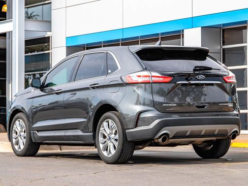Used 2019 Ford Edge Titanium w/ Equipment Group 301A FWD image 3