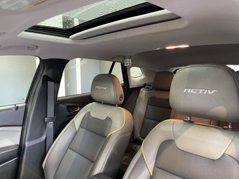 Used 2025 Chevrolet Trax ACTIV w/ Sunroof Package FWD image 30