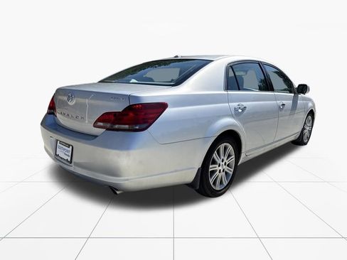 Used 2009 Toyota Avalon Limited image 9