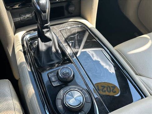 Used 2021 INFINITI QX80 Sensory w/ All-Season Package AWD/4WD image 34