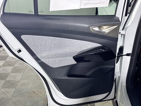 Certified 2024 Volkswagen ID.4 2WD image 20