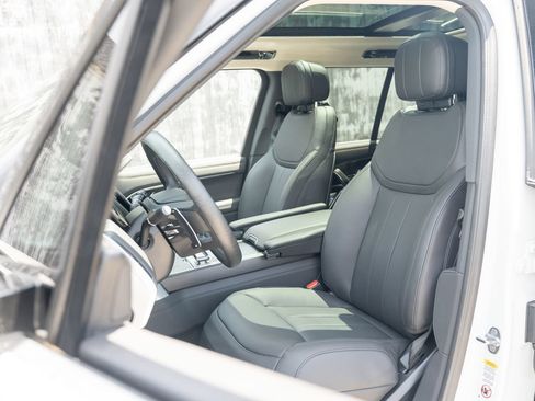New 2026 Land Rover Range Rover SE AWD/4WD image 19