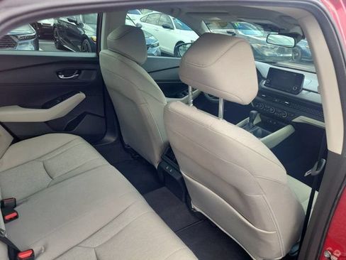 Used 2025 Honda Accord SE image 9