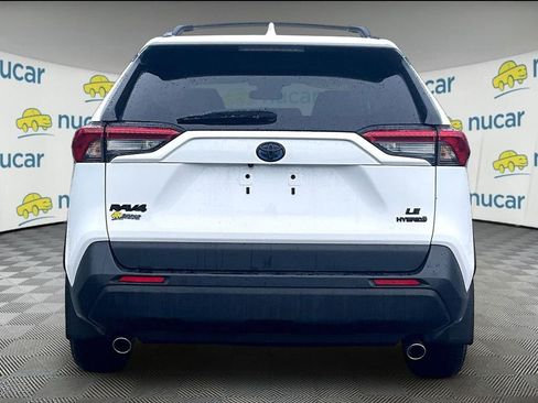 Used 2024 Toyota RAV4 LE AWD/4WD image 5