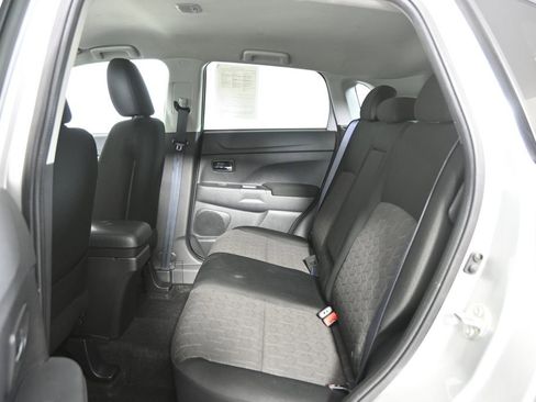 Used 2020 Mitsubishi Outlander Sport SE image 17