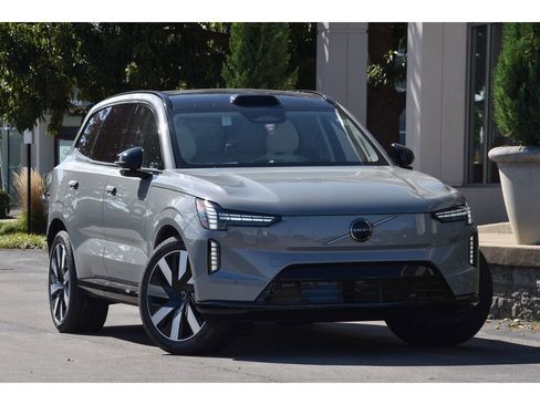 Certified 2025 Volvo EX90 Ultra image 1