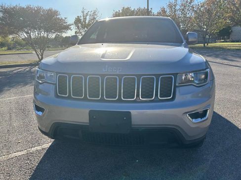 Used 2017 Jeep Grand Cherokee Laredo w/ Quick Order Package 2BE image 7