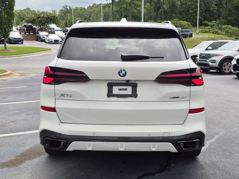 Used 2024 BMW X5 xDrive40i w/ M Sport Package AWD/4WD image 9