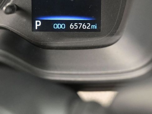 Used 2022 Toyota Corolla Cross L FWD image 24