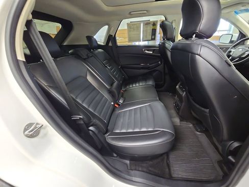 Used 2017 Ford Edge SEL w/ Equipment Group 201A AWD/4WD image 35