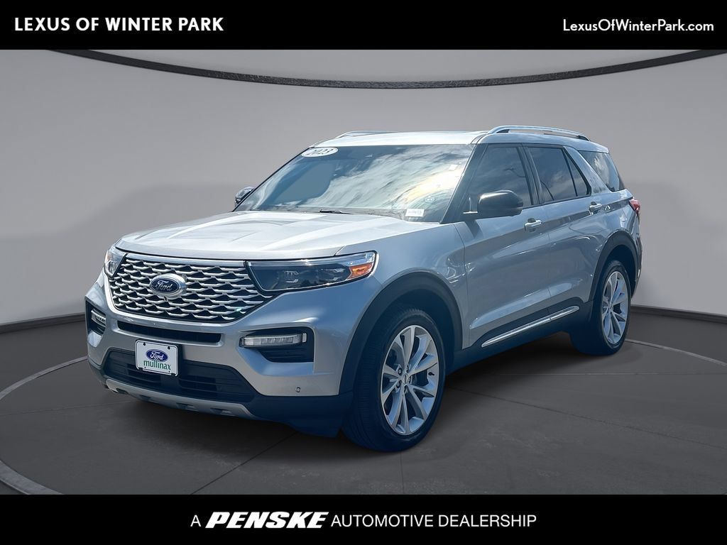 Used 2023 Ford Explorer Platinum w/ Technology Package AWD/4WD image 1