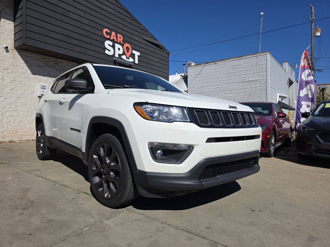 Used 2021 Jeep Compass Latitude AWD/4WD image 1