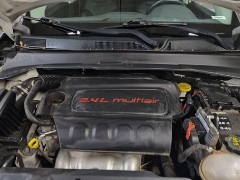 Used 2018 Jeep Compass Latitude image 13