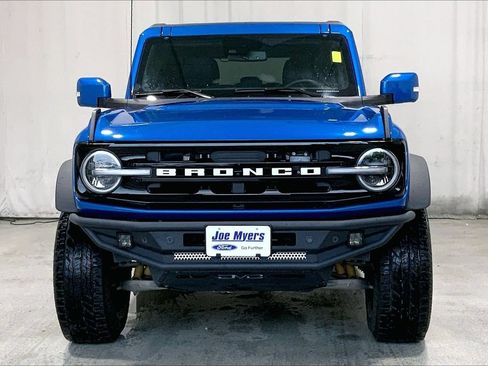 Used 2023 Ford Bronco Outer Banks w/ Sasquatch Package AWD/4WD image 2
