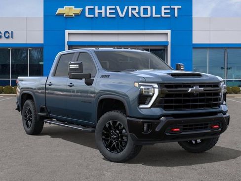 New 2026 Chevrolet Silverado 2500 LT w/ Trail Boss Package AWD/4WD image 7