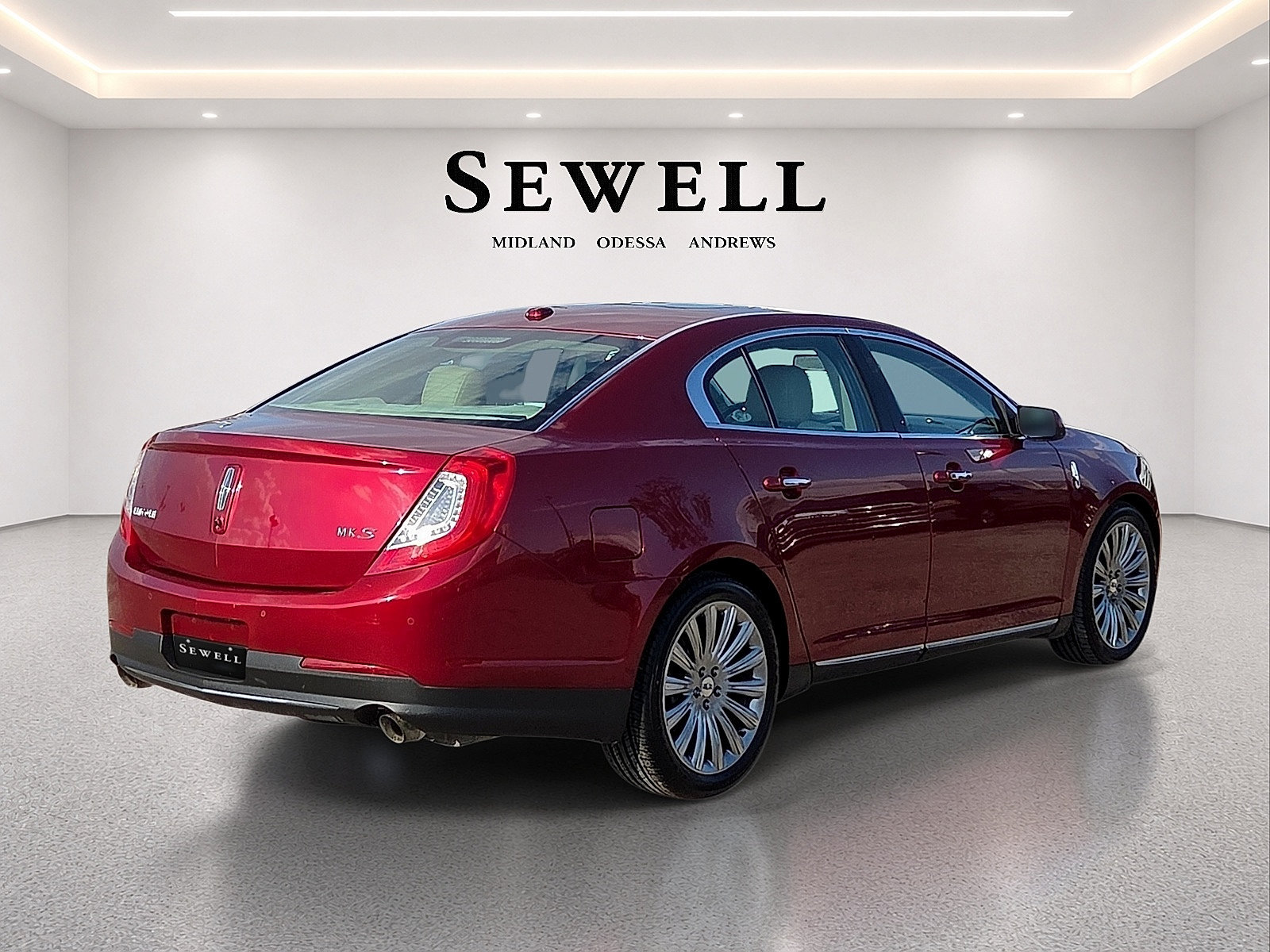 Used 2013 Lincoln MKS FWD image 4