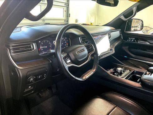 Used 2022 Jeep Grand Wagoneer Series I image 8