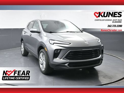 Used 2025 Buick Encore GX Preferred AWD/4WD image 1
