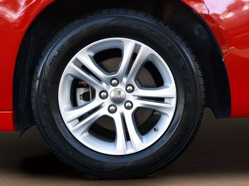 Used 2022 Dodge Charger SXT RWD image 7
