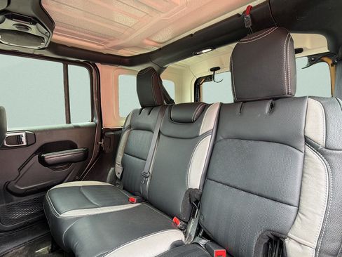 Used 2021 Jeep Wrangler Unlimited Sport AWD/4WD image 28