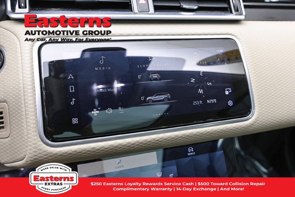 Used 2021 Land Rover Range Rover Velar S AWD/4WD image 19