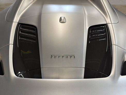 Used 2021 Ferrari F8 Tributo image 14