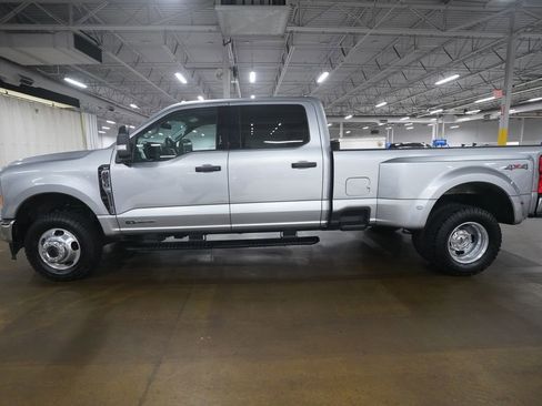 Used 2023 Ford F350 XLT w/ 360-Degree Camera Package AWD/4WD image 23