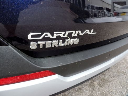 New 2026 Kia Carnival FWD image 11