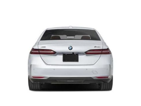 New 2026 BMW 540i xDrive w/ M Sport Package AWD/4WD image 5