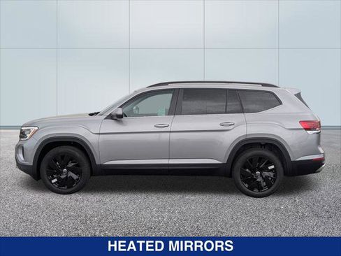 New 2026 Volkswagen Atlas SE image 2