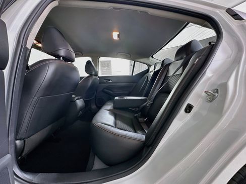 Used 2025 Nissan Altima 2.5 SR FWD image 26