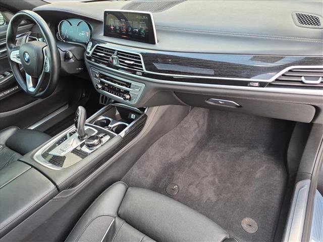 Used 2017 BMW 740i RWD image 24