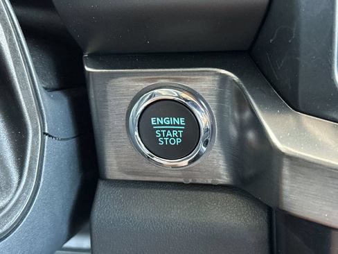 Certified 2025 Ford F250 Lariat AWD/4WD image 21