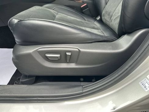 Used 2024 Mitsubishi Eclipse Cross SE AWD/4WD image 16