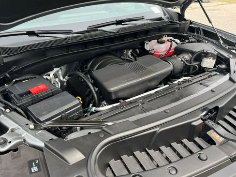 New 2026 Chevrolet Suburban RST image 9